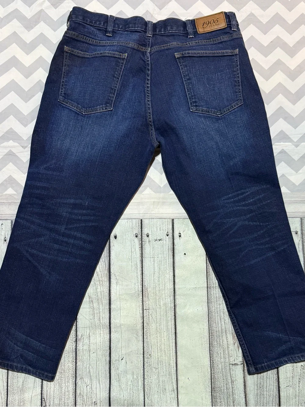 Jos. A. Bank Men's Dark Blue Denim Jeans Tailored Fit size 38W X 29L